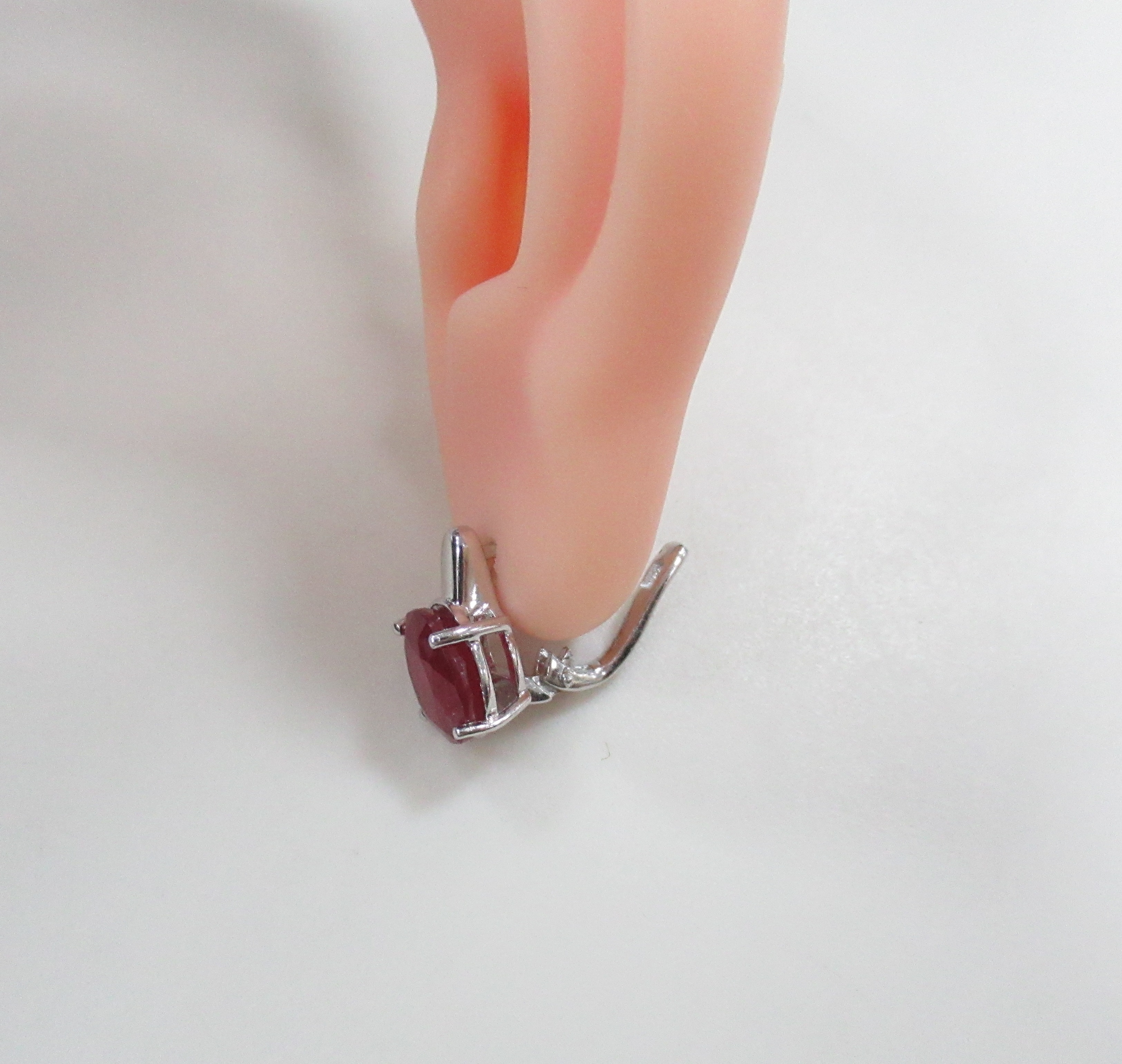 Серебряные серьги с рубинами